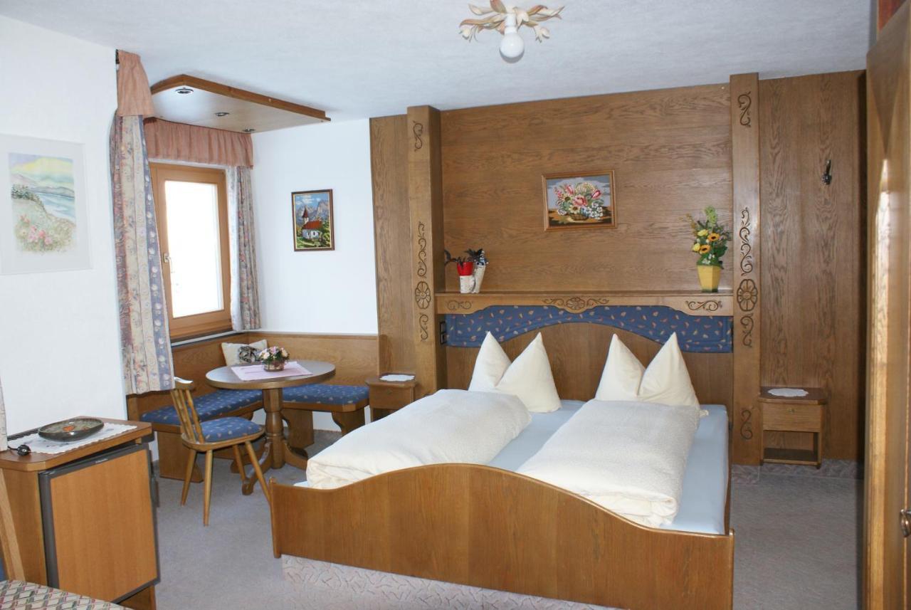 ホテルHaus Bergfrieden バッハ 部屋 写真